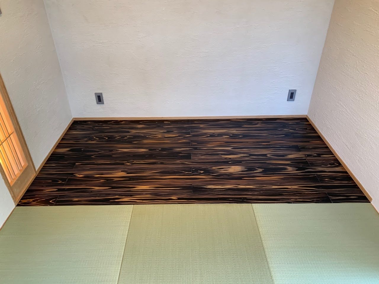 Tokonoma flooring dyeing cedar
